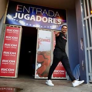 Meet your Posher, Derek